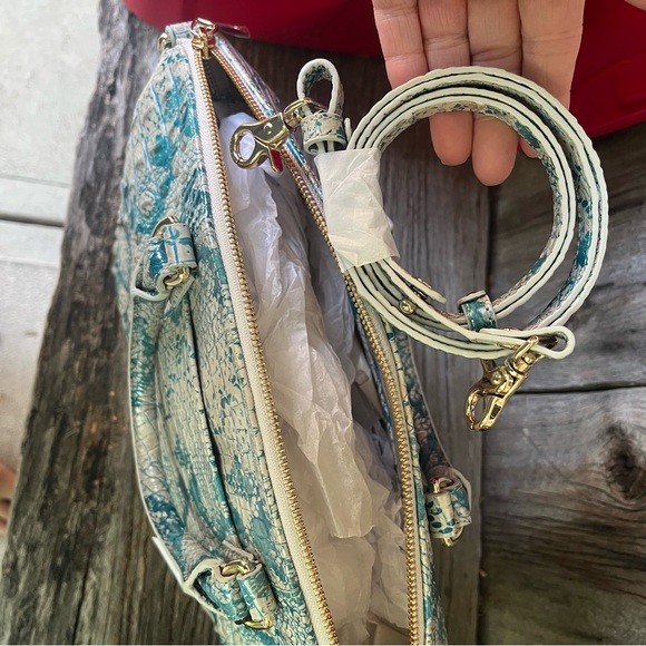 Brahmin Blue and Cream Croc-Embossed Women´s Bag purse...